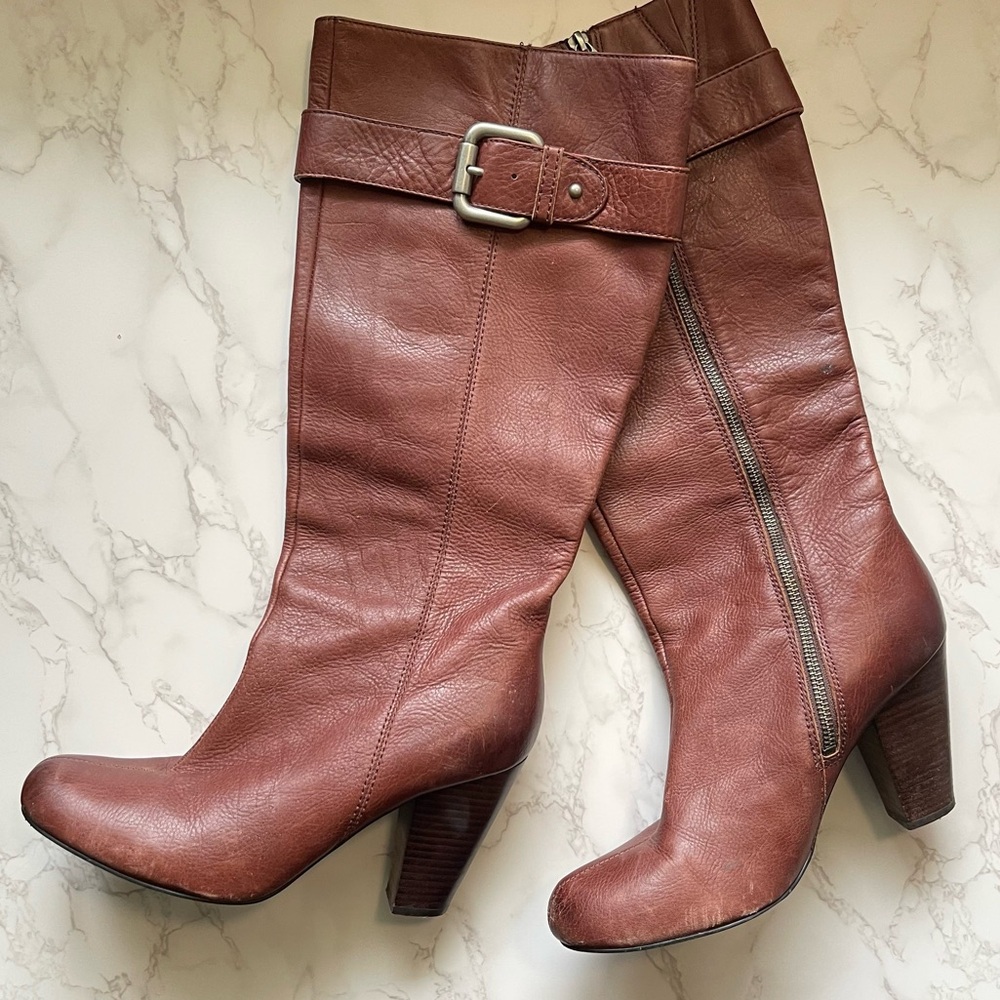 FOSSIL • (Women’s size 10) - Brown Leather Boots with Buckles GENUINE LEATHER
